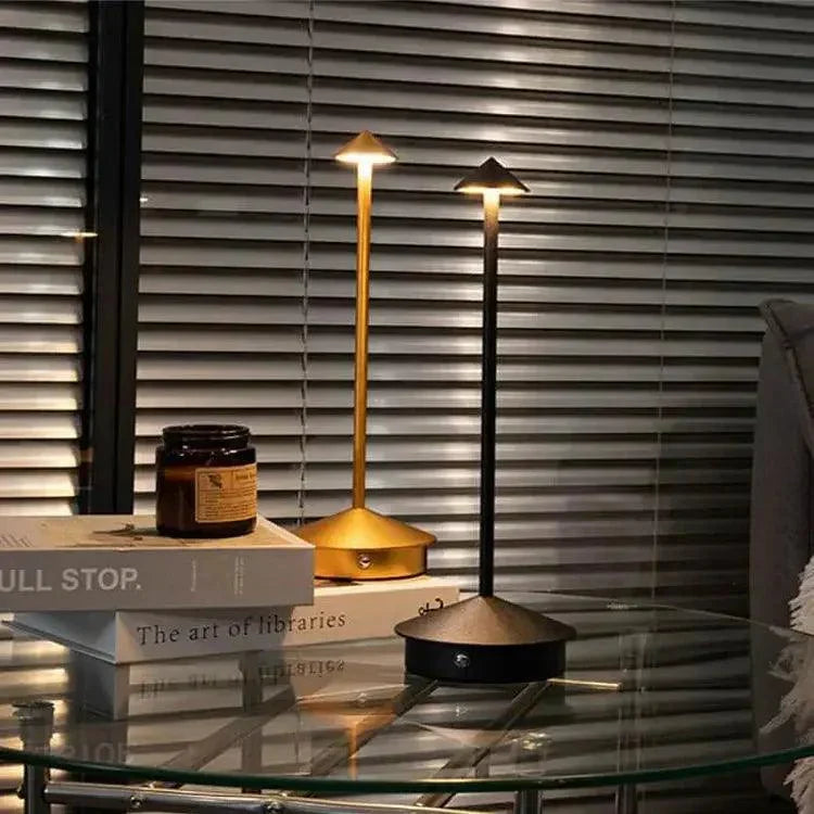 Skanto | BeamLuxe - Elegant Wireless Table Lamp