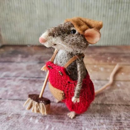 Skanto | Handmade Felt Mouse Decoration | Sustainable and Cozy | 7,6 cm