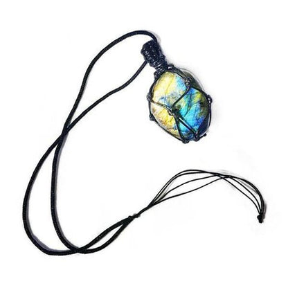 BowLift | Dragon's Heart Labradorite Necklace