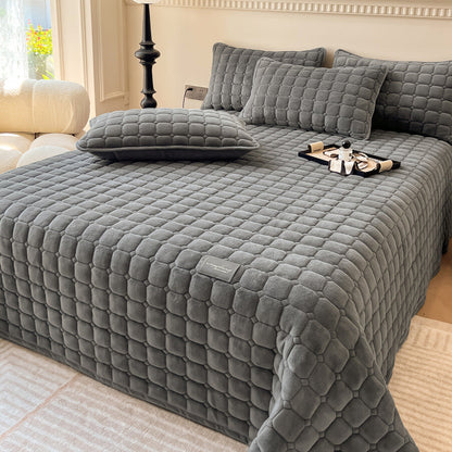Skanto | Modern Soft Throw Blanket with Square Texture – Stylish Fluffy Bed and Sofa Cover
