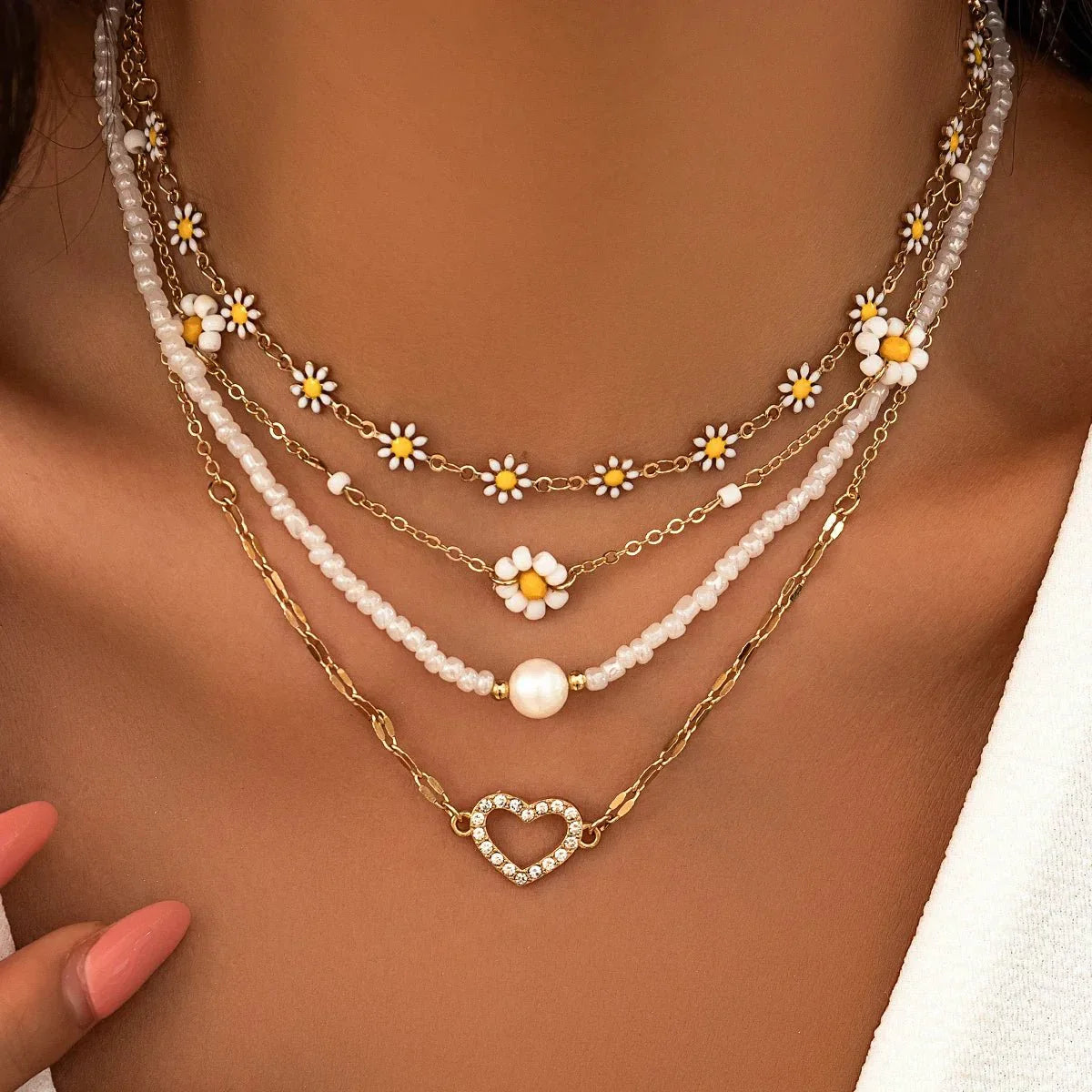 BowLift | Boho Spring Daisy Necklace Stack
