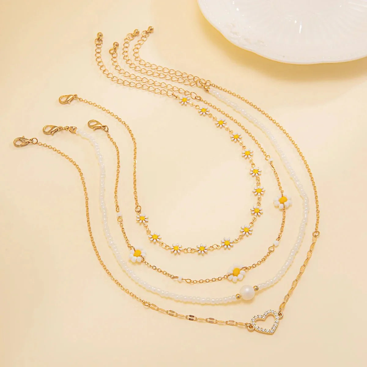 BowLift | Boho Spring Daisy Necklace Stack