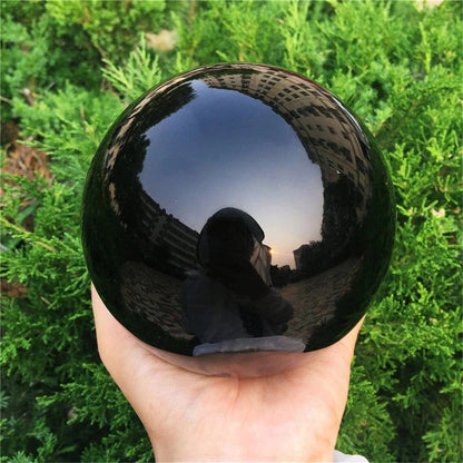 Skanto | Obsidian Crystal Ball Decor