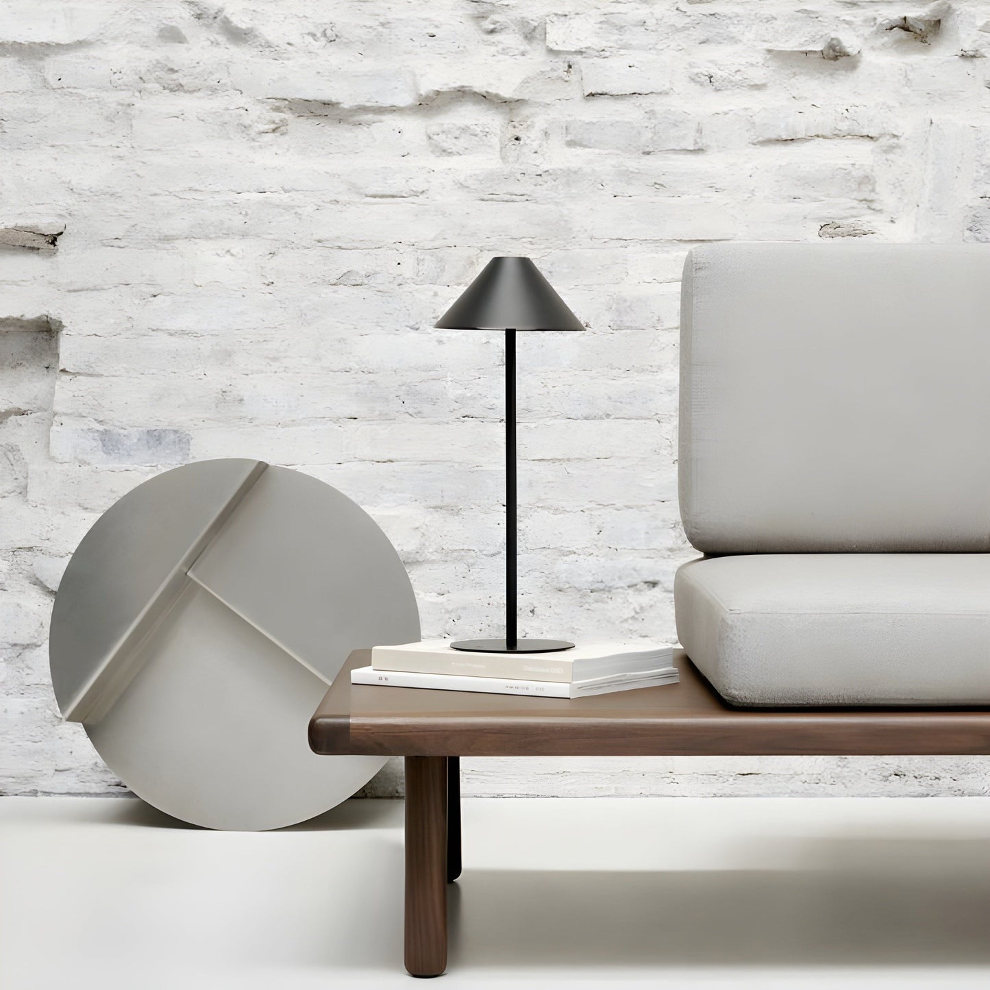 BowLift | Minimalistic dimmable Touch table lamp - waterproof and rechargeable light Color