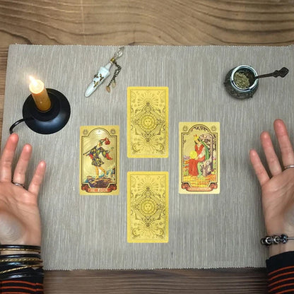 Skanto | Explore the Mystical World of Tarot - Gold Tarot