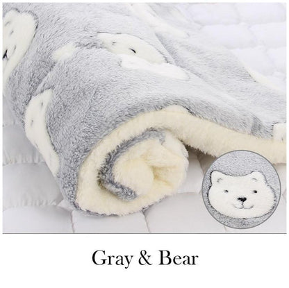 BowLift | Comfortable and Calming Cat Blanket A Variety Of Designs And Colors Are Available