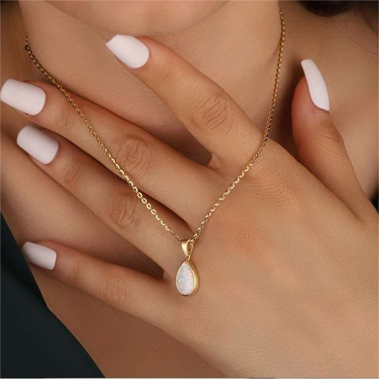 Skanto | 18K Natural Opal Drop Pendant Necklace - Eloise
