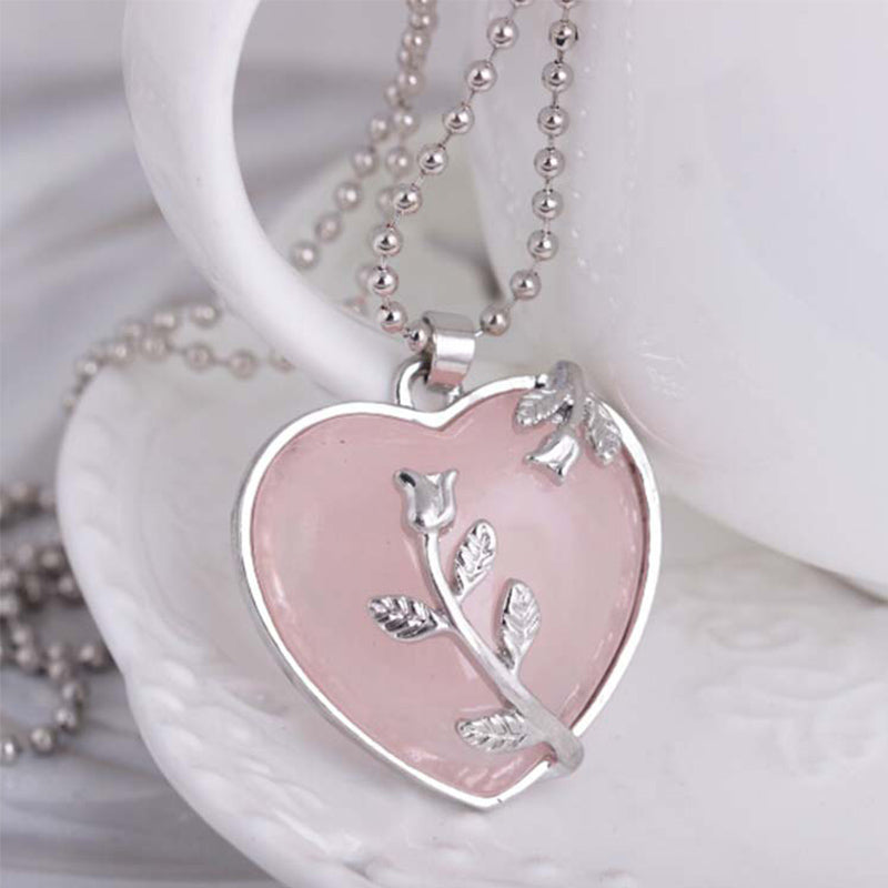 Skanto | Elegant Heart-Shaped Rose Quartz Necklace - Amara