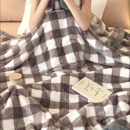 Cozy Plaid – Luxe Milk Fleece Blanket for Ultimate Comfort