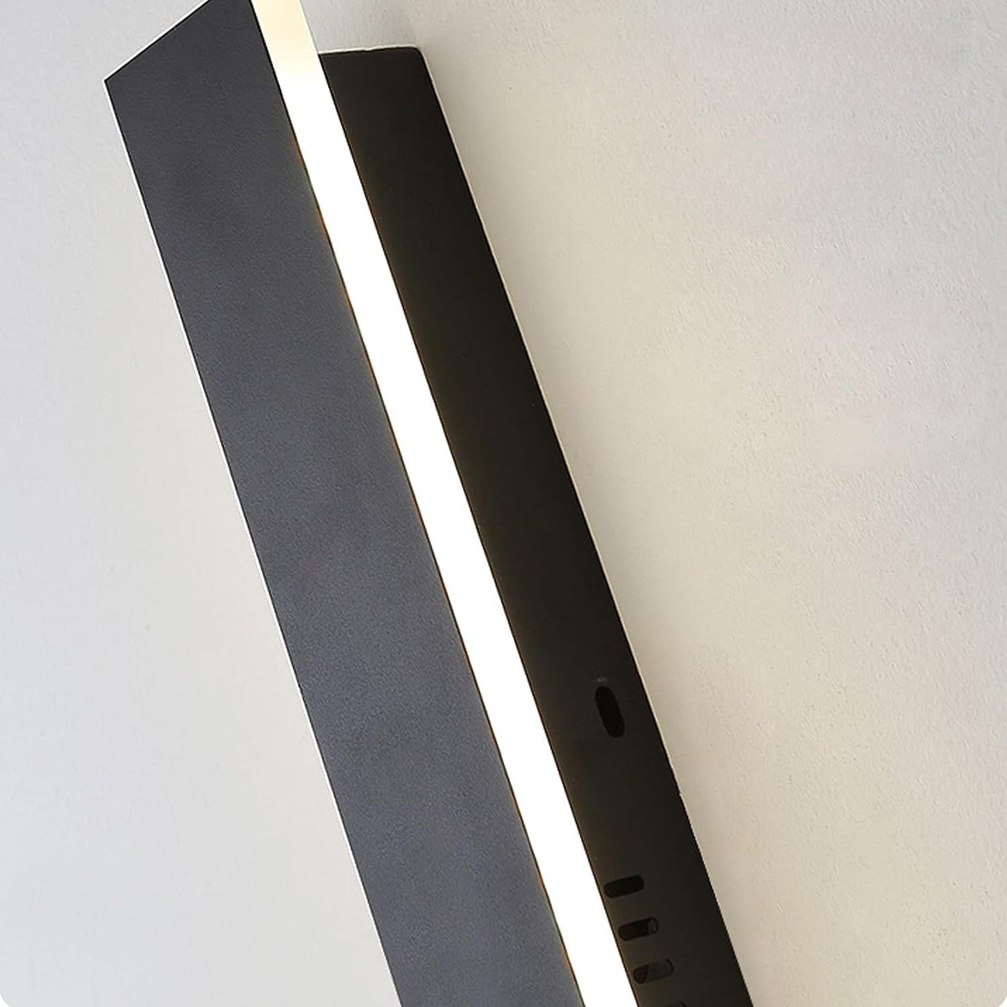 Skanto | Slim Linear Outdoor Wall Light IP65