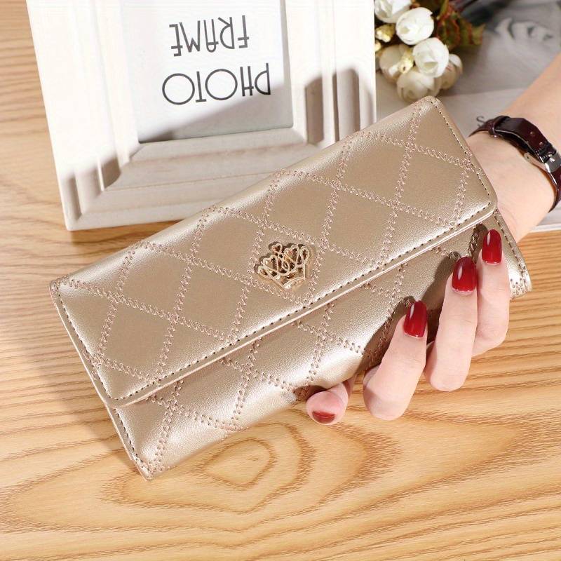 Triangular Wallet with Style Bowlift