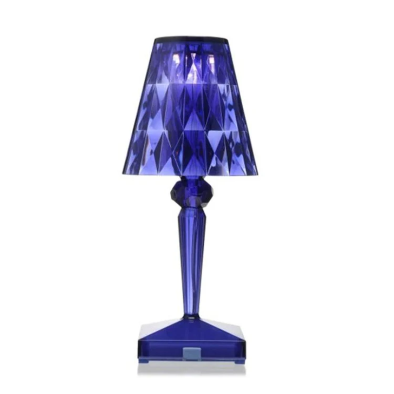 Skanto | Chic Table Lamp with Crystal Design - CrystalLuxe