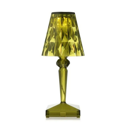 Skanto | Chic Table Lamp with Crystal Design - CrystalLuxe
