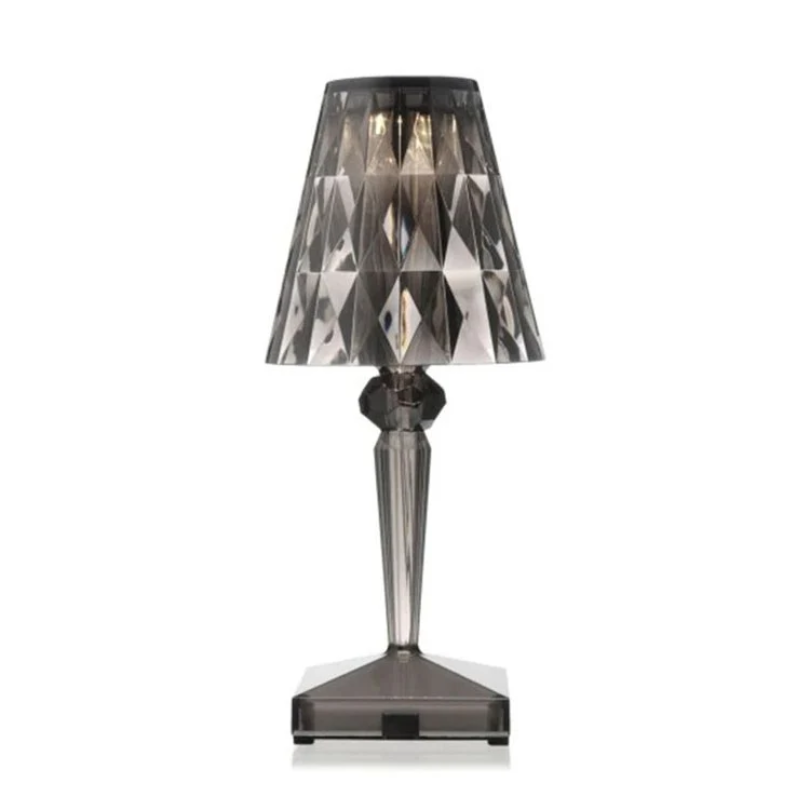 Chic Table Lamp with Crystal Design - CrystalLuxe