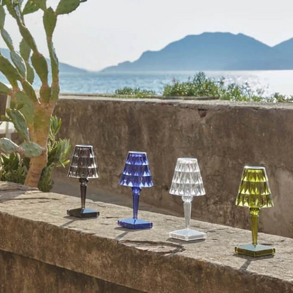 Chic Table Lamp with Crystal Design - CrystalLuxe