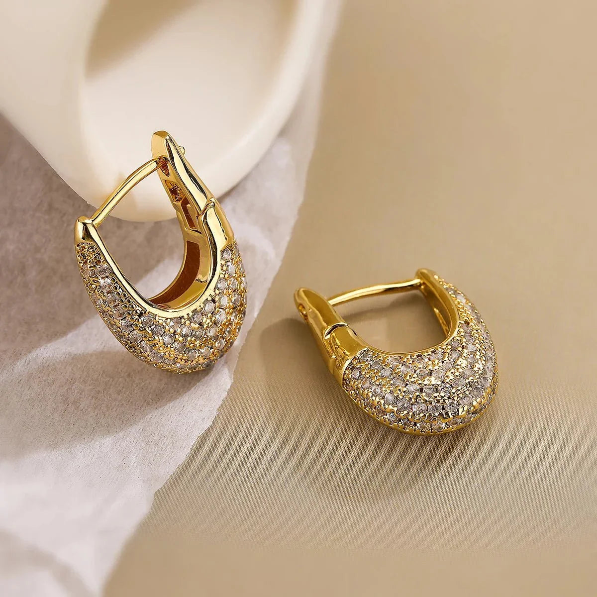BowLift | Chunky Glittering Diamond Hoop Earrings