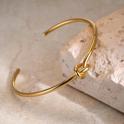 BowLift | Classic Knot Bracelet