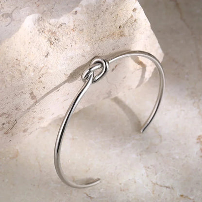Karnz | Classic knot bracelet