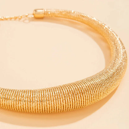 Skanto | Classic Chunky Textured Choker Necklace