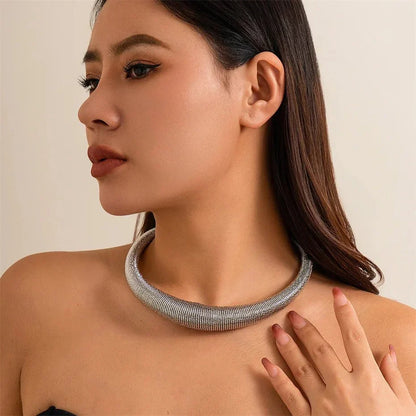 Skanto | Classic Chunky Textured Choker Necklace
