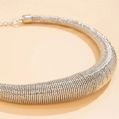 Skanto | Classic Chunky Textured Choker Necklace