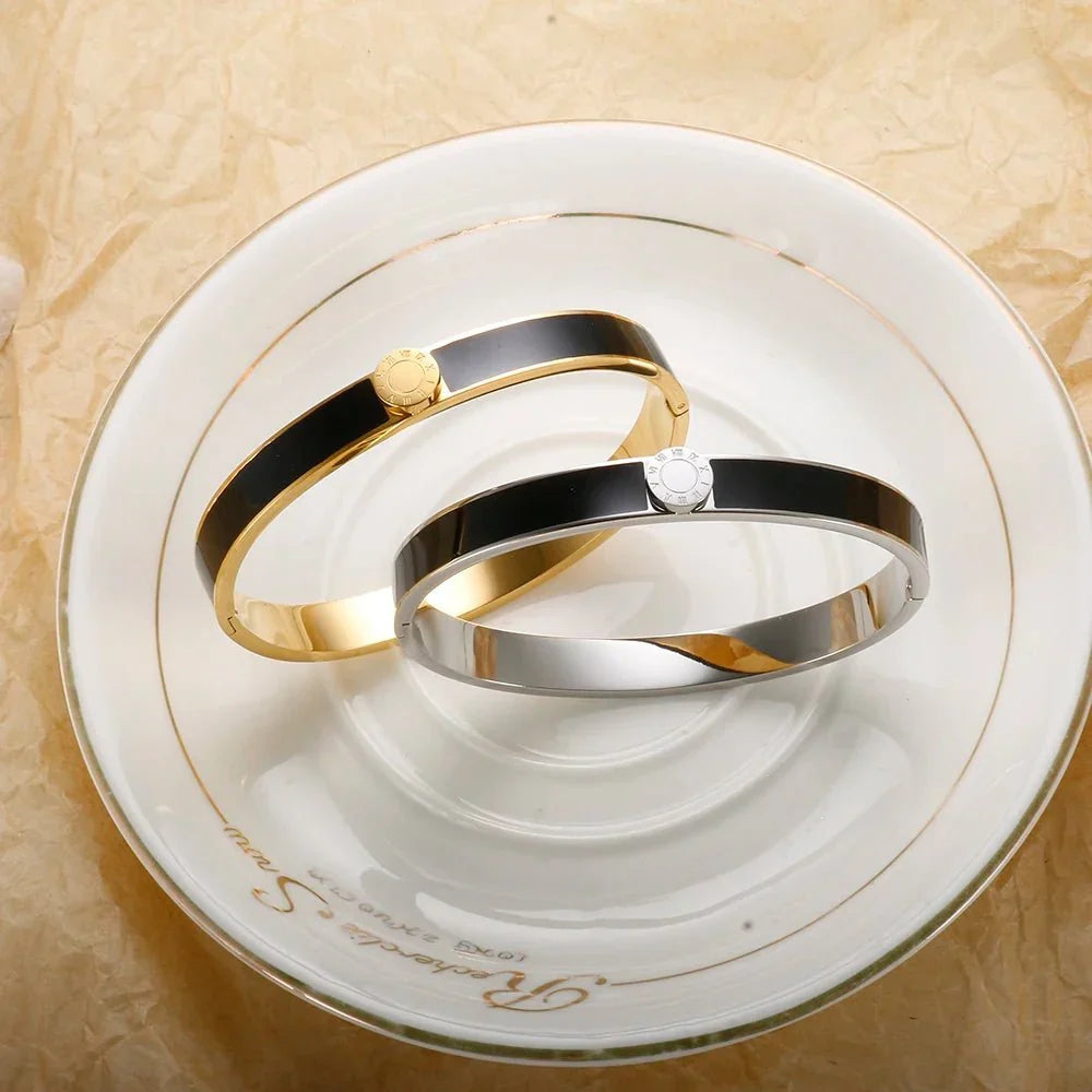 BowLift | Classy Roman Numeral Bangle Bracelet and Rings