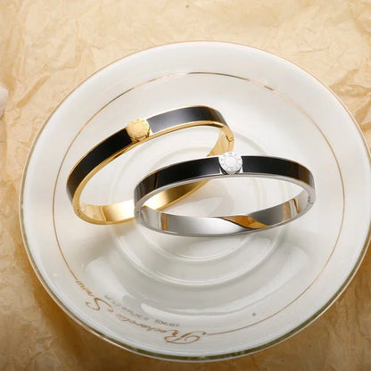 Skanto | Classic Roman Numeral Bracelets and Rings