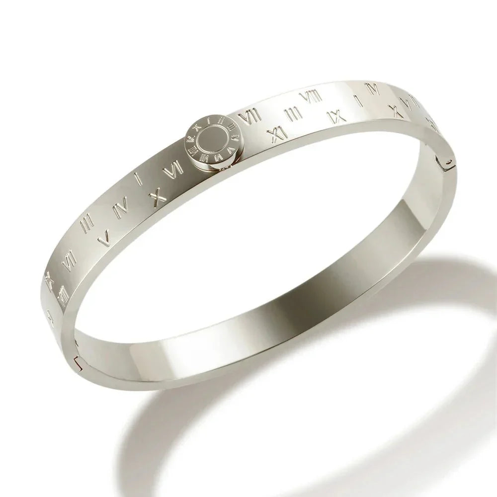 Skanto | Classic Roman Numeral Bracelets and Rings