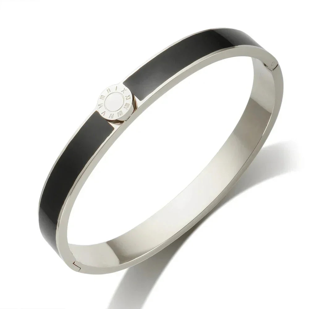 Skanto | Classic Roman Numeral Bracelets and Rings