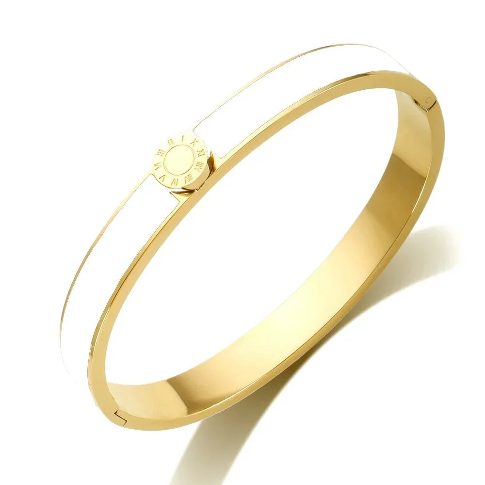 Skanto | Classic Roman Numeral Bracelets and Rings