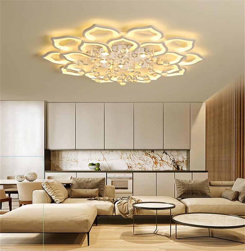 Brehn | Crystal Lotus Ceiling Lamp - LumiLotus