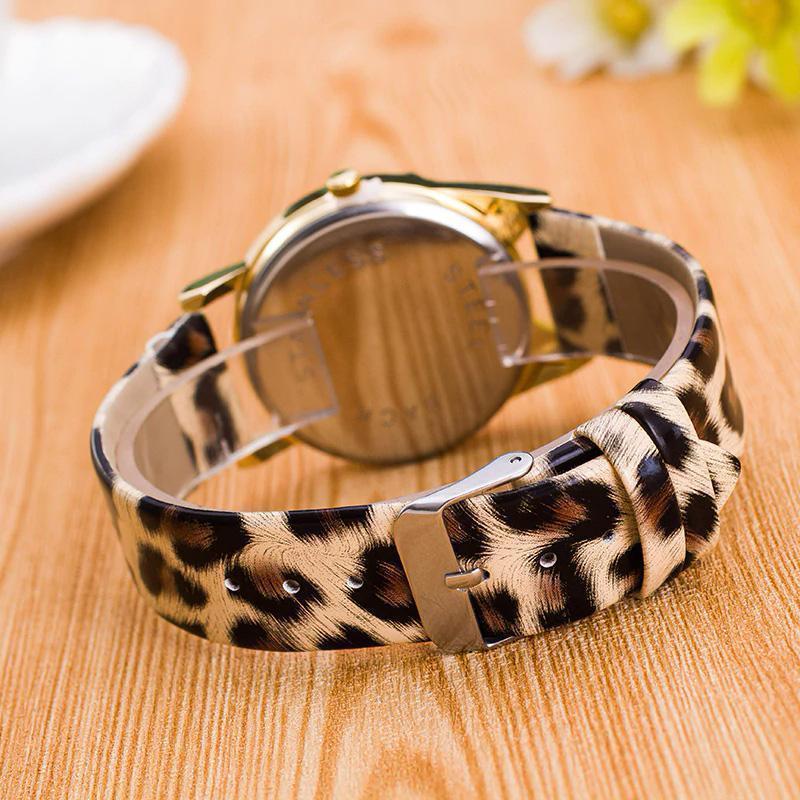 BowLift | Cute Cat Watch