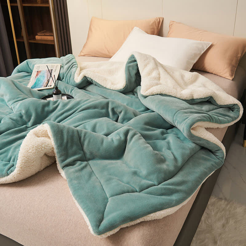 Skanto | Solid Double-Sided Velvet Cube Blanket