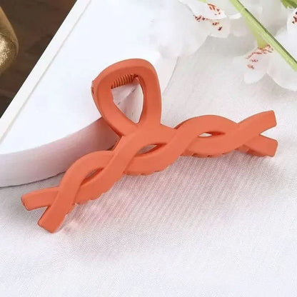 Skanto | Elegant Hair Clip with Strong Hold for All Hair Types