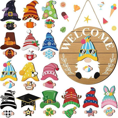 BowLift | The best Christmas decorationsInterchangeable welcome sign with wooden gnome