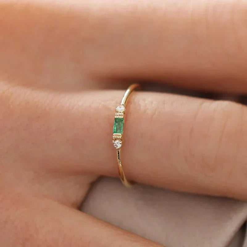 Skanto | Dainty & Baguette Diamond Ring