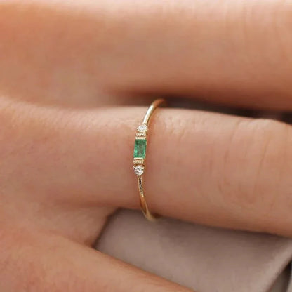 Skanto | Dainty & Baguette Diamond Ring