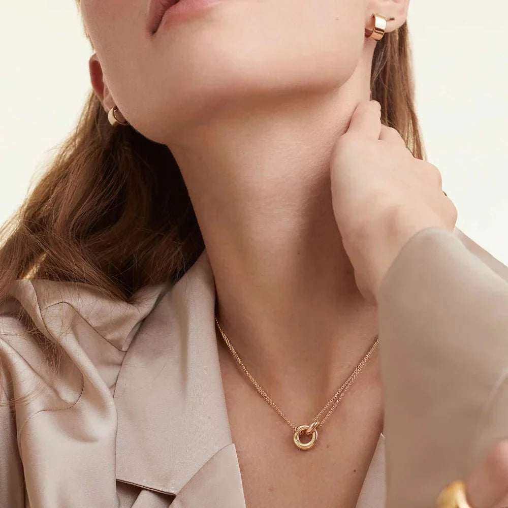 BowLift | Dainty Circular Layered Love Necklace