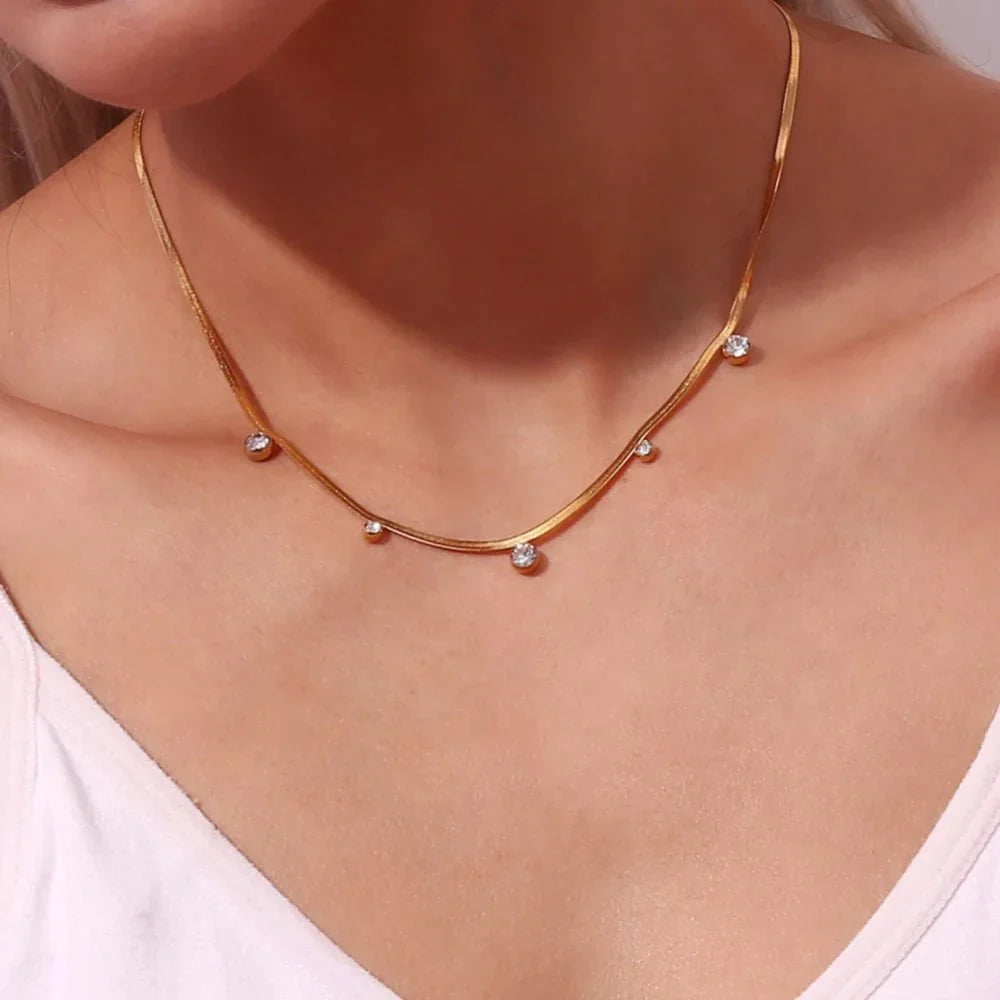 BowLift | Dainty Diamond Herringbone Choker Necklace