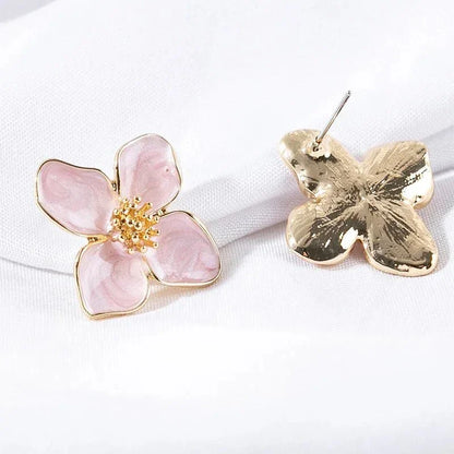 Brehn | Delicate floral hibiscus earrings