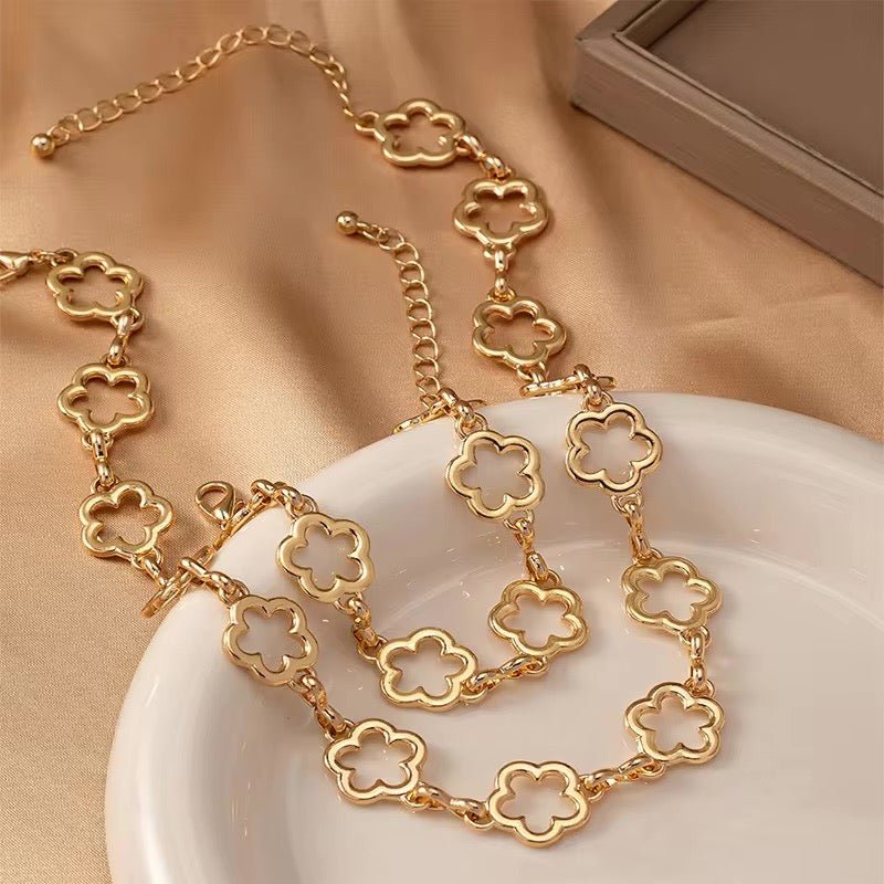 Brehn | Delicate Open Clover Choker Necklace, Bracelet, Earring Set