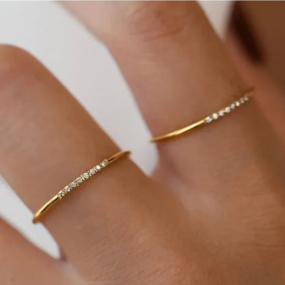Skanto | Dainty Thin Speckled Diamond Ring