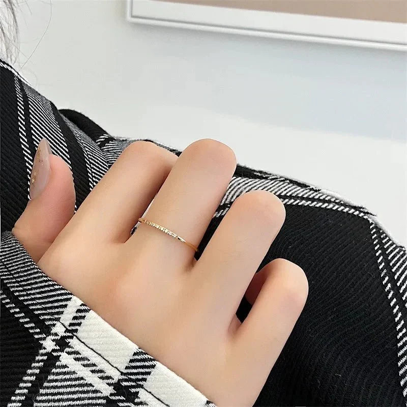 BowLift | Dainty Thin Speckled Diamond Ring