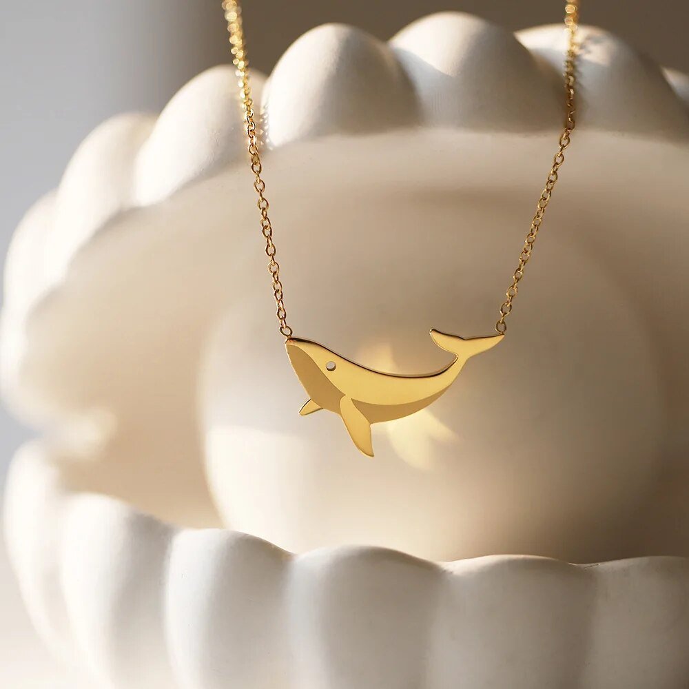 BowLift | Dainty Whale Necklace