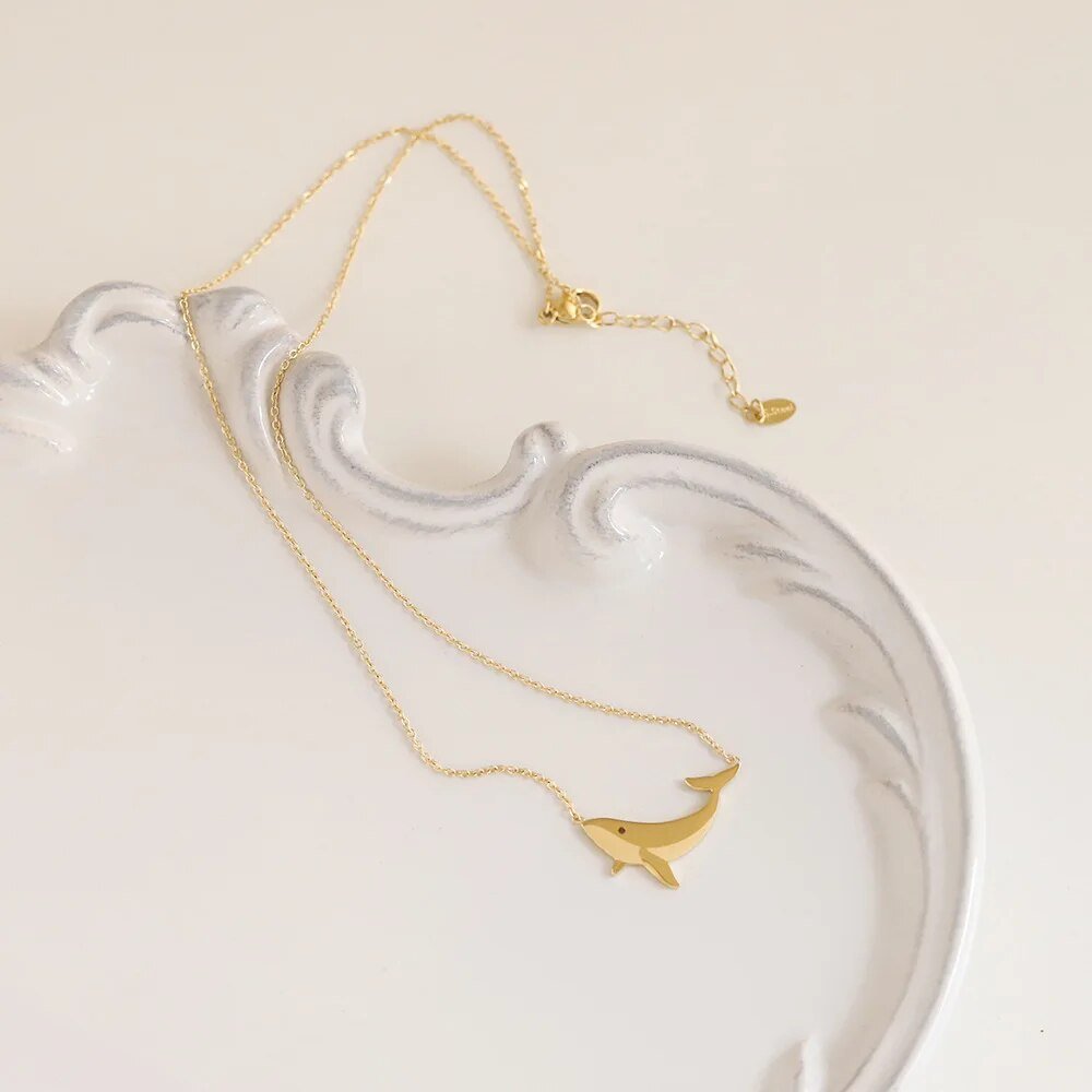 BowLift | Dainty Whale Necklace