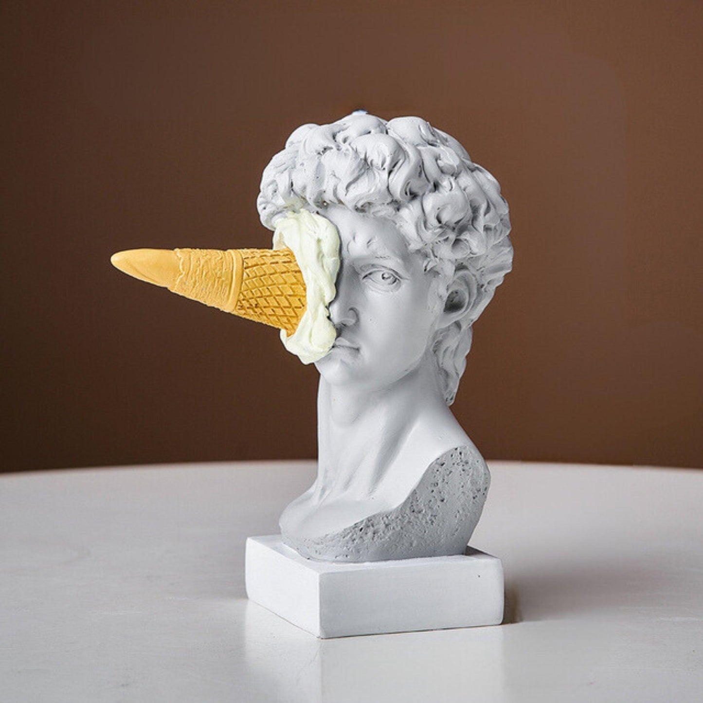 Skanto | Frendorf Figure Ice Cream Face Art Sculpture