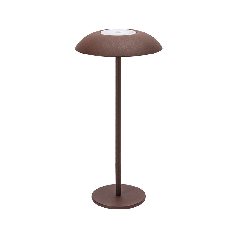 Skanto | Iron Elegance Lamp