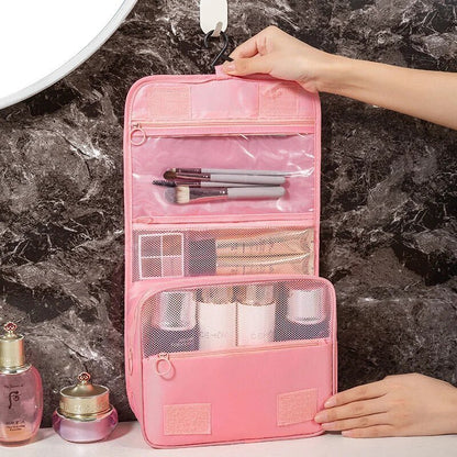 Practical Travel - Easy Access to Cosmetics and Toiletries | Skanto