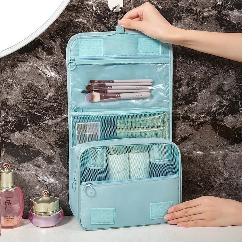 Practical Travel - Easy Access to Cosmetics and Toiletries | Skanto