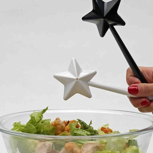 Salt and pepper shaker magic wands | Bowlift